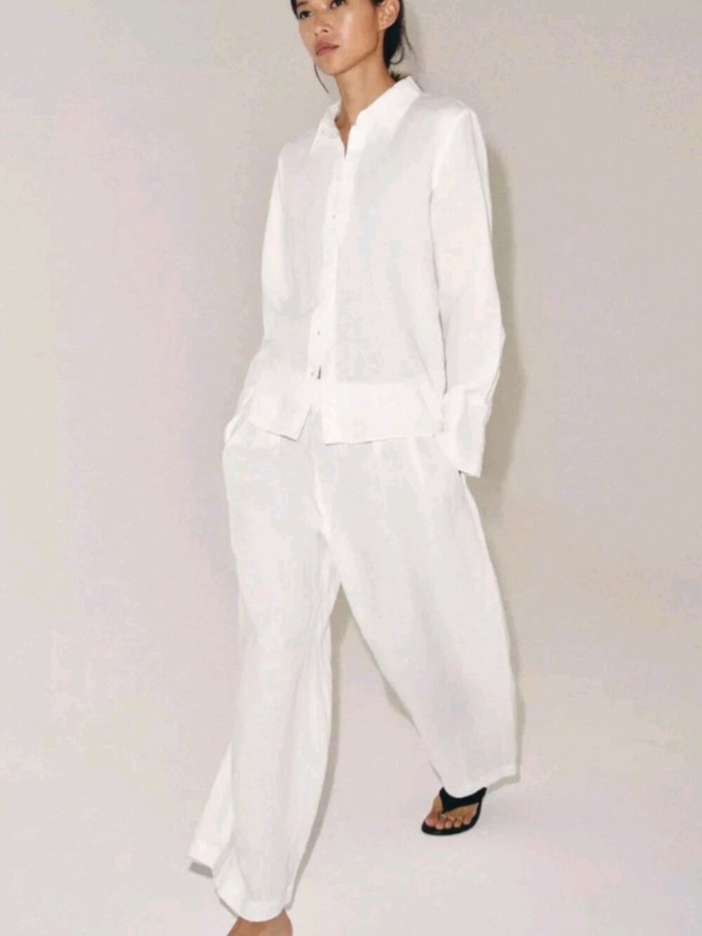 Zara Collection Pleated Linen Pants  _ Size M